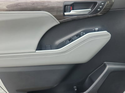 2026 Toyota Highlander Hybrid Hybrid Platinum