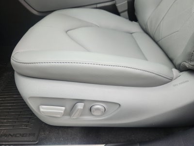 2026 Toyota Highlander Hybrid Hybrid Platinum