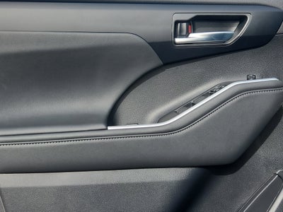 2026 Toyota Highlander XSE