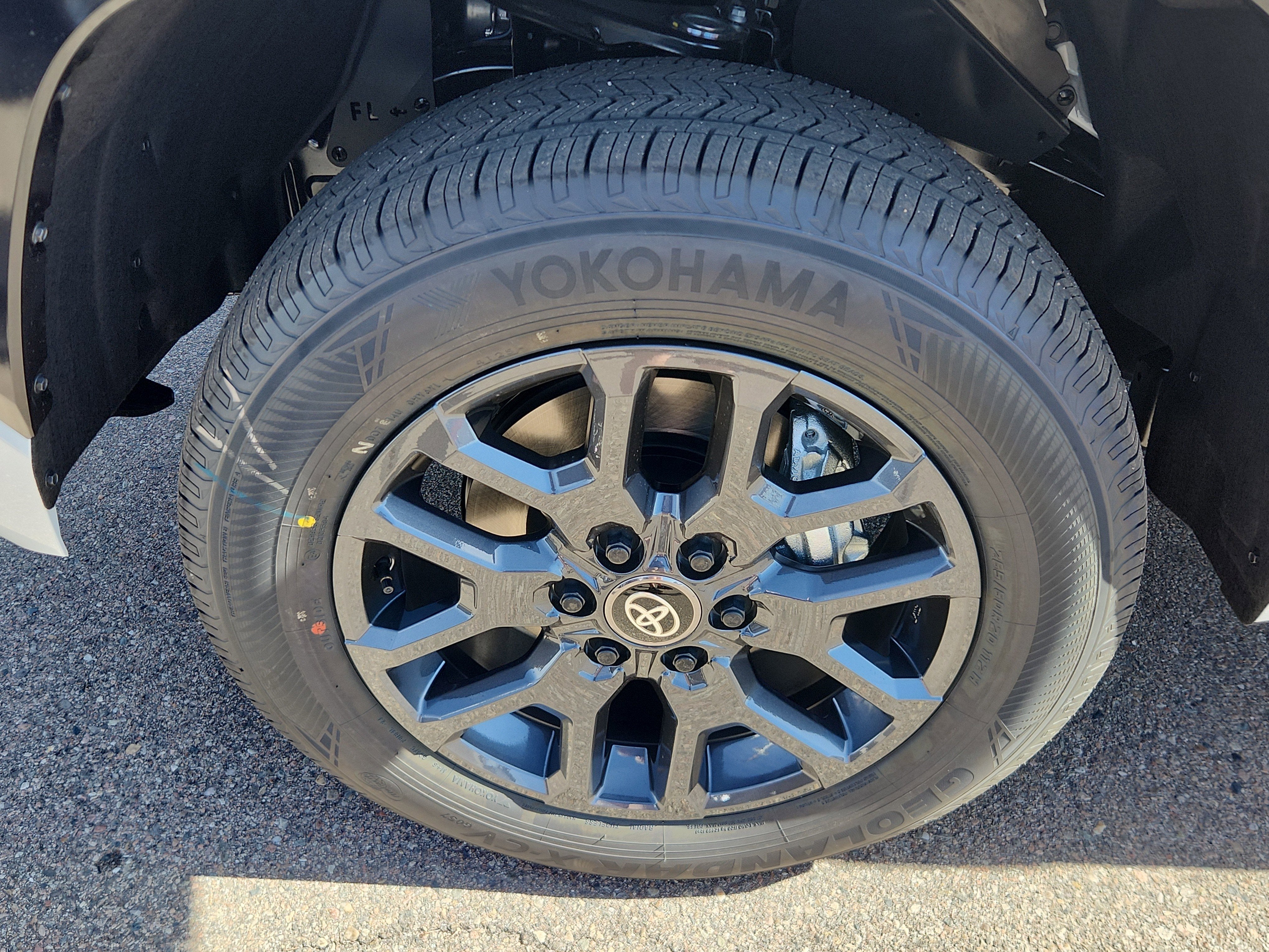 2026 Toyota Tundra i-FORCE MAX Platinum i-FORCE MAX