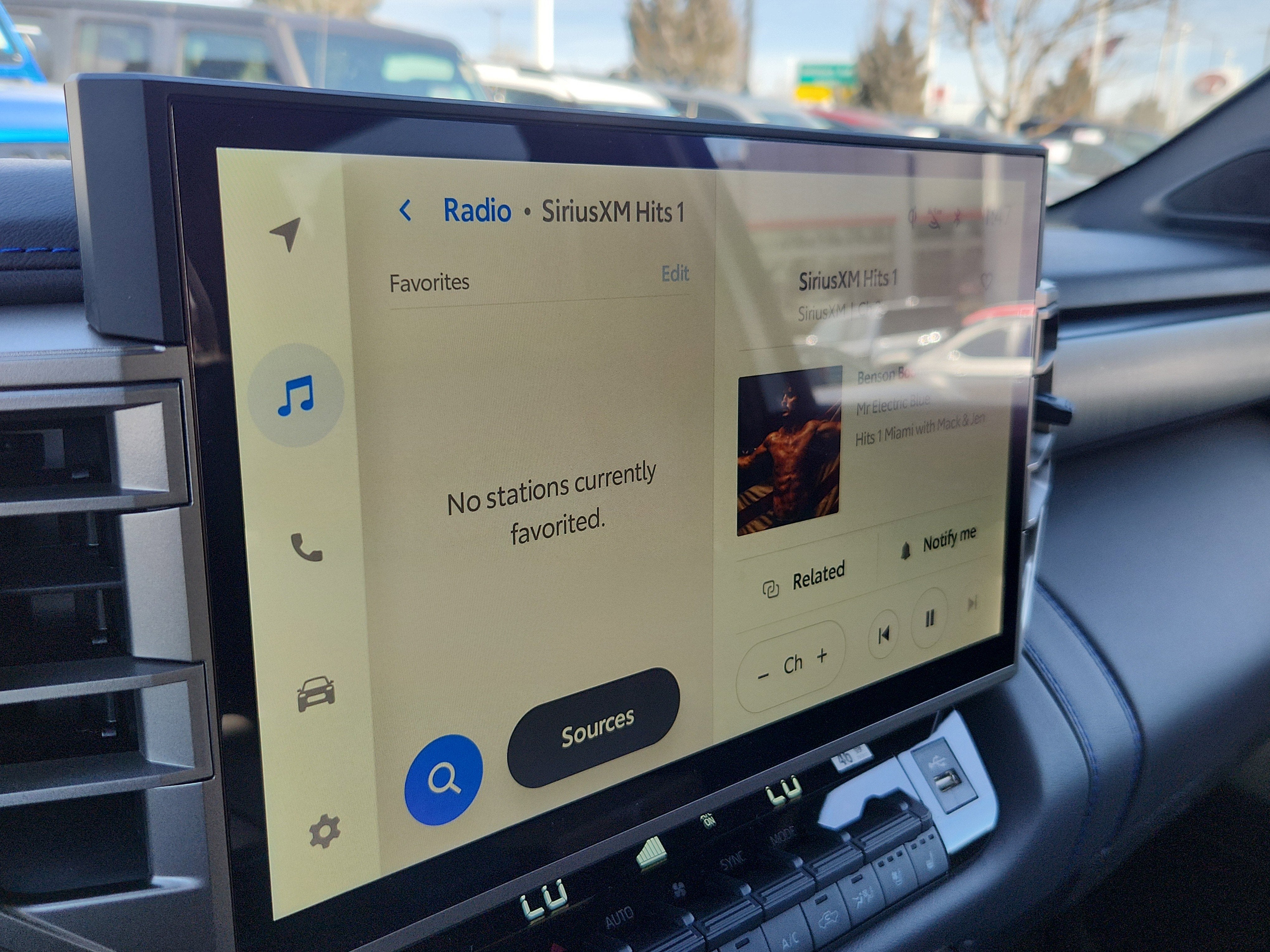 2026 Toyota Tundra i-FORCE MAX Platinum i-FORCE MAX