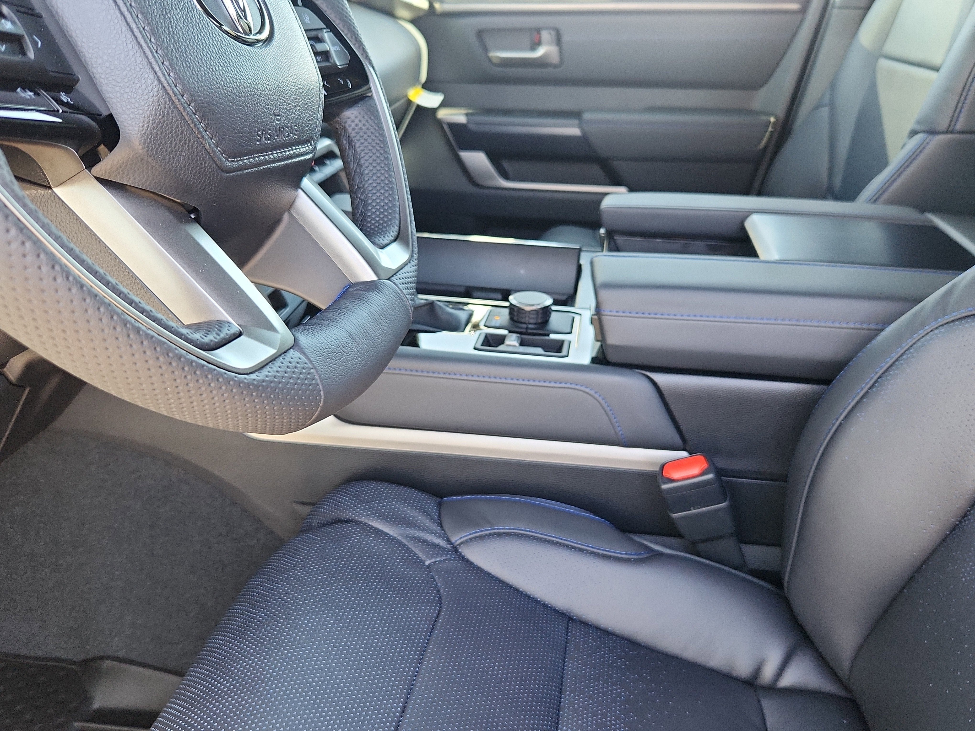 2026 Toyota Tundra i-FORCE MAX Platinum i-FORCE MAX