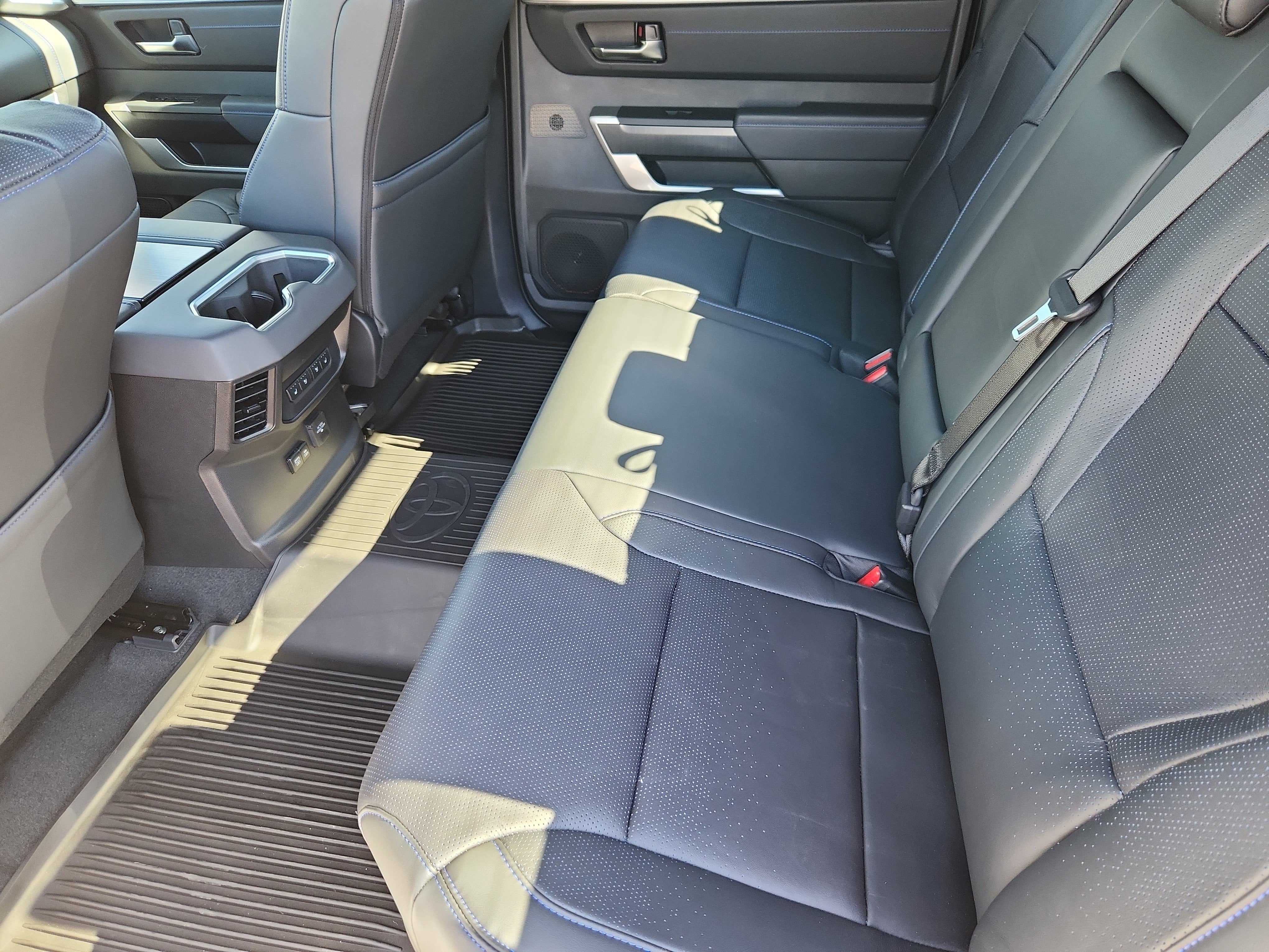 2025 Toyota Tundra i-FORCE MAX Platinum i-FORCE MAX