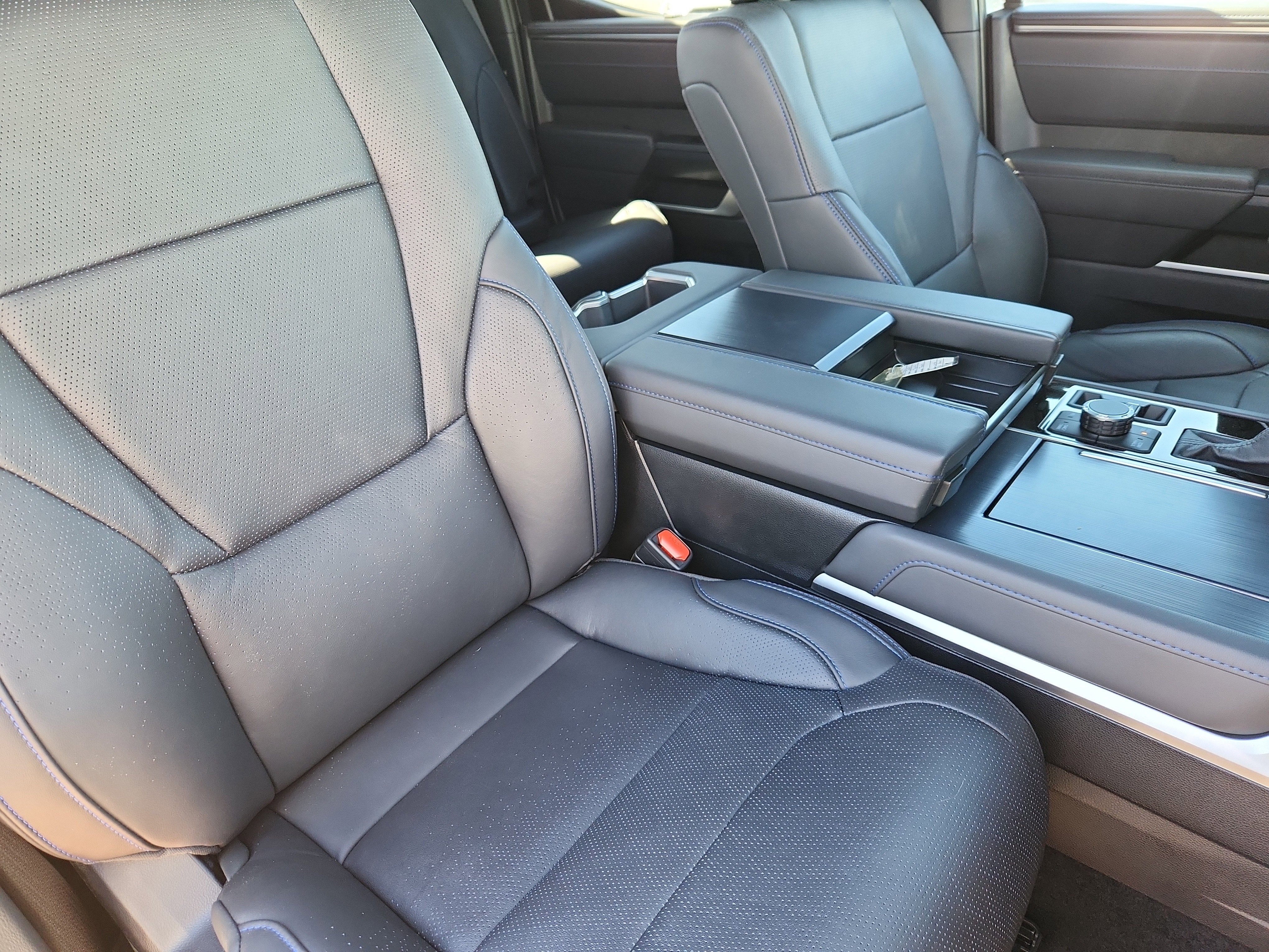 2025 Toyota Tundra i-FORCE MAX Platinum i-FORCE MAX