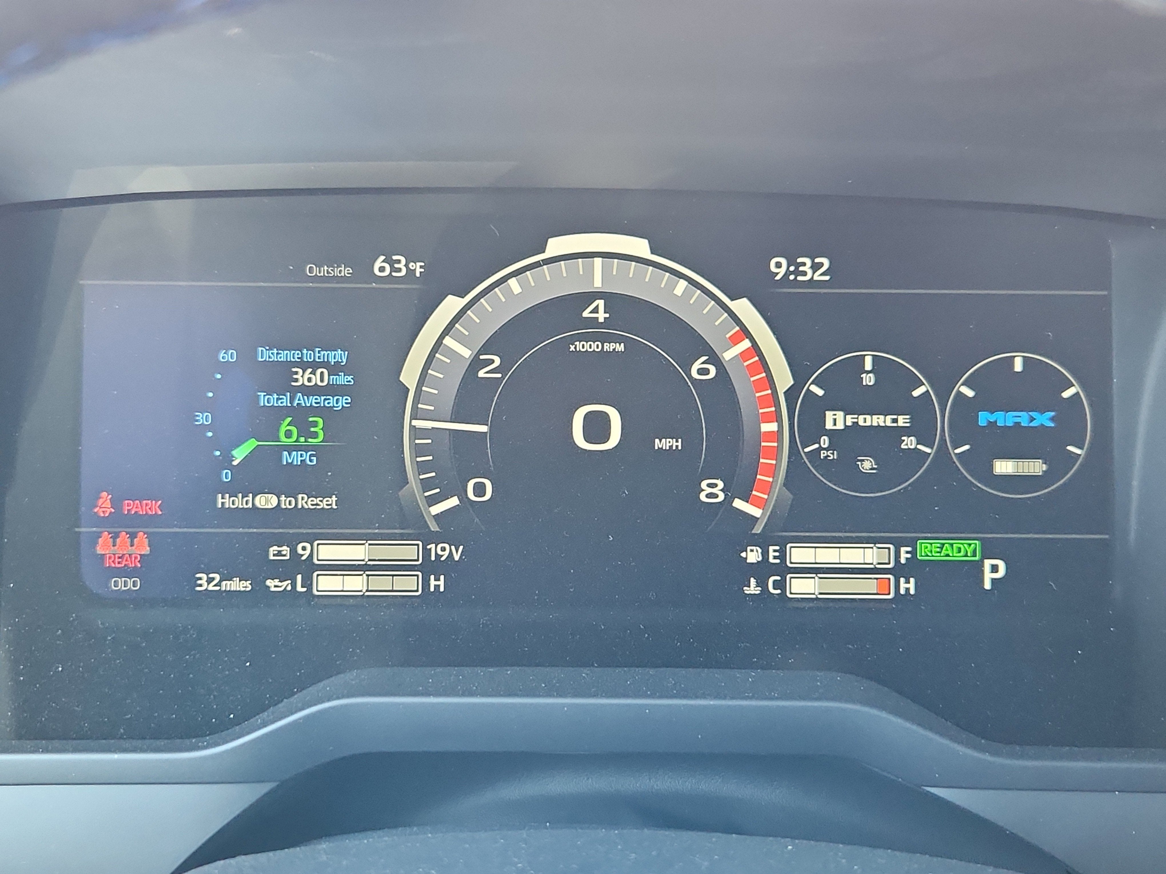 2025 Toyota Tundra i-FORCE MAX Platinum i-FORCE MAX