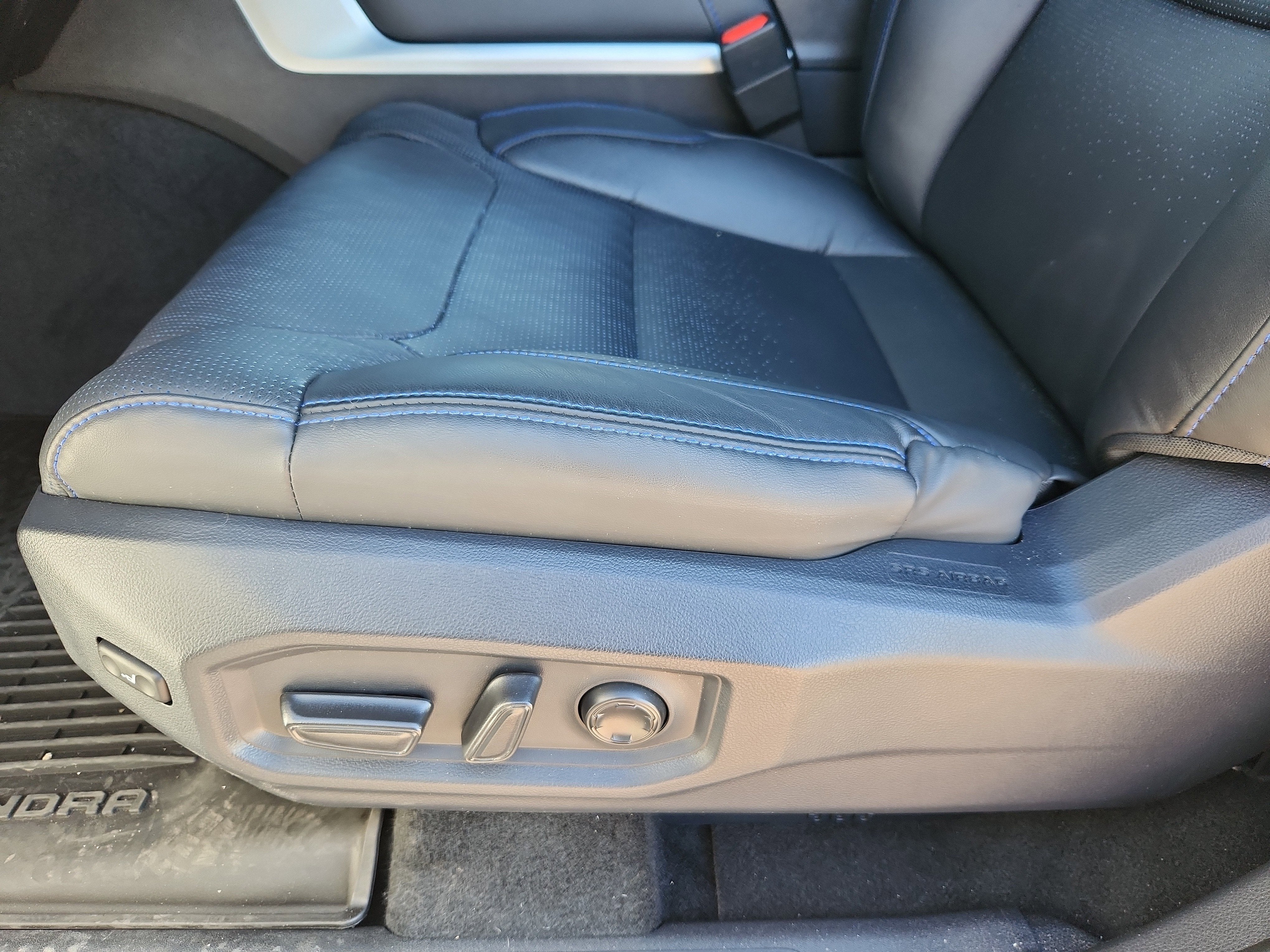 2025 Toyota Tundra i-FORCE MAX Platinum i-FORCE MAX