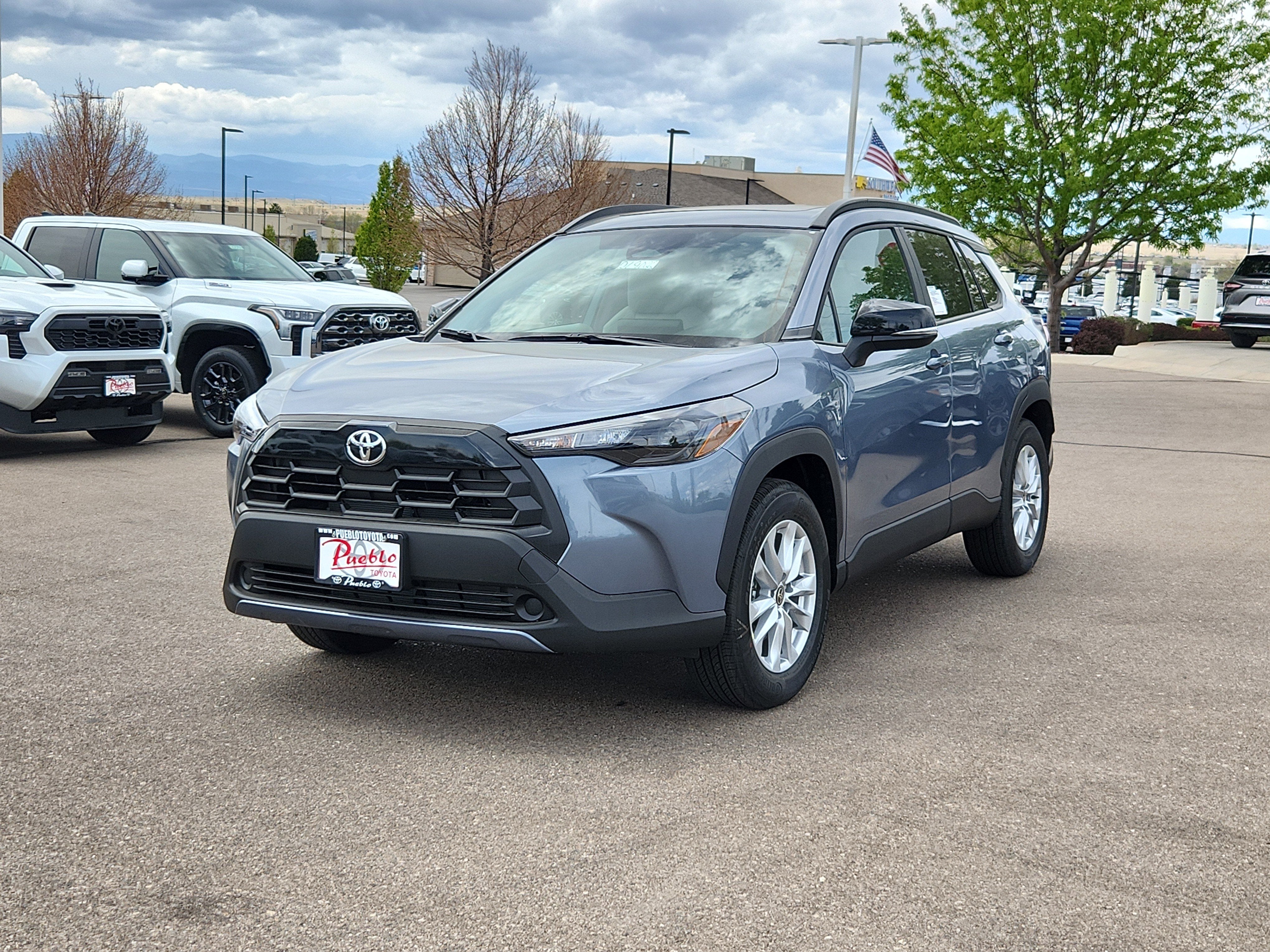 2026 Toyota Corolla Cross LE