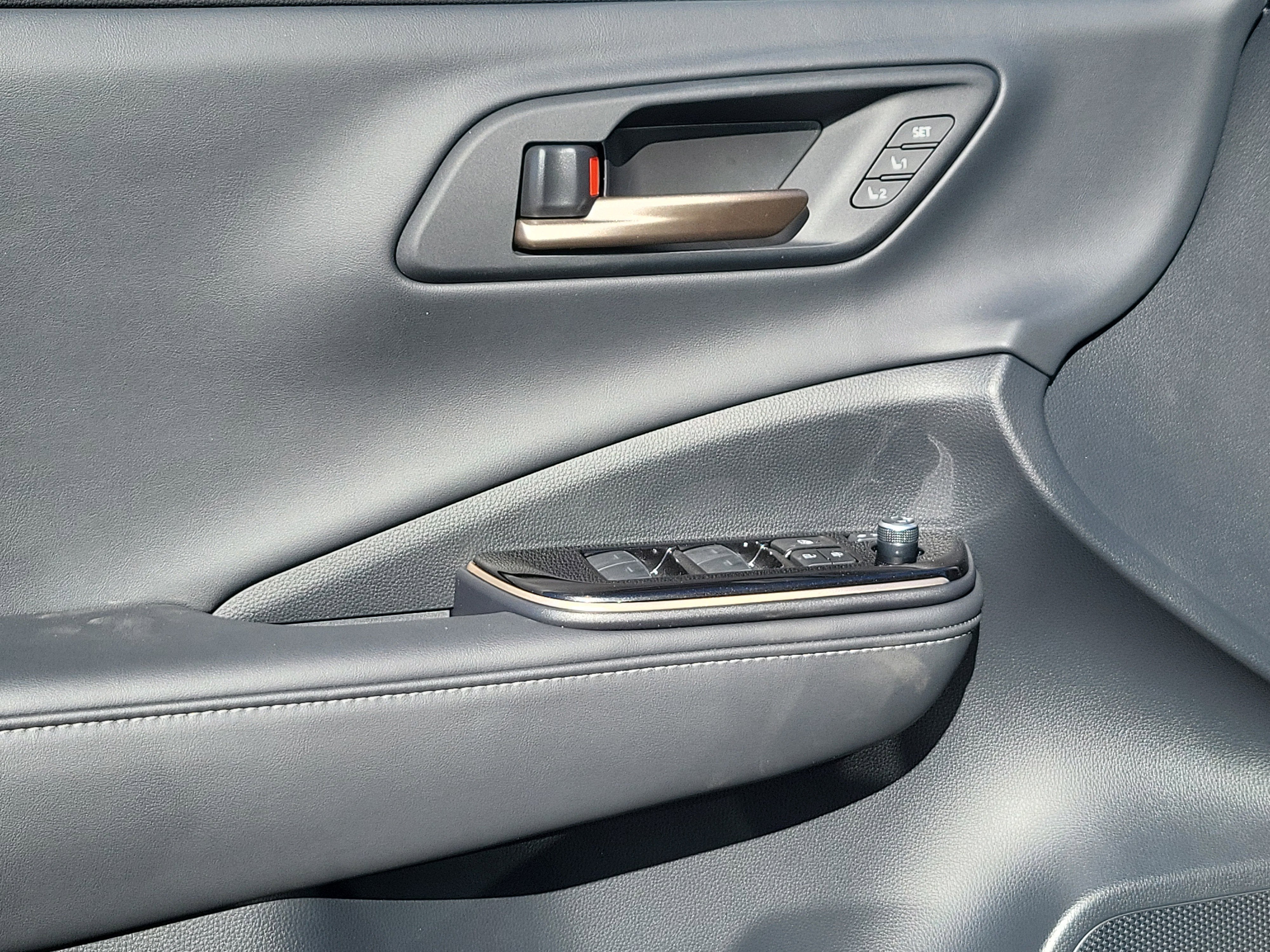 2025 Toyota Toyota Crown Signia Limited