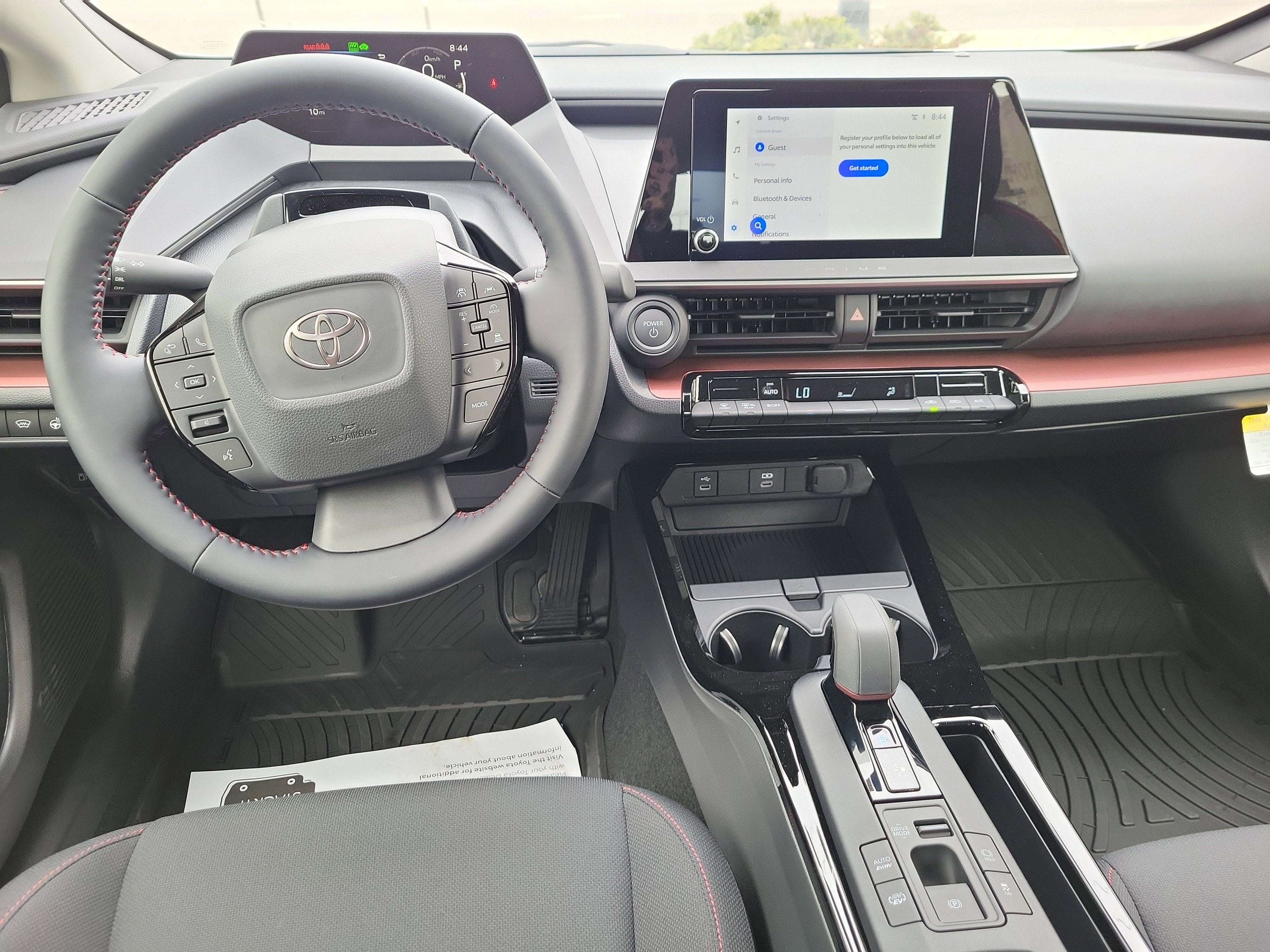 2026 Toyota Prius Plug-in Hybrid SE