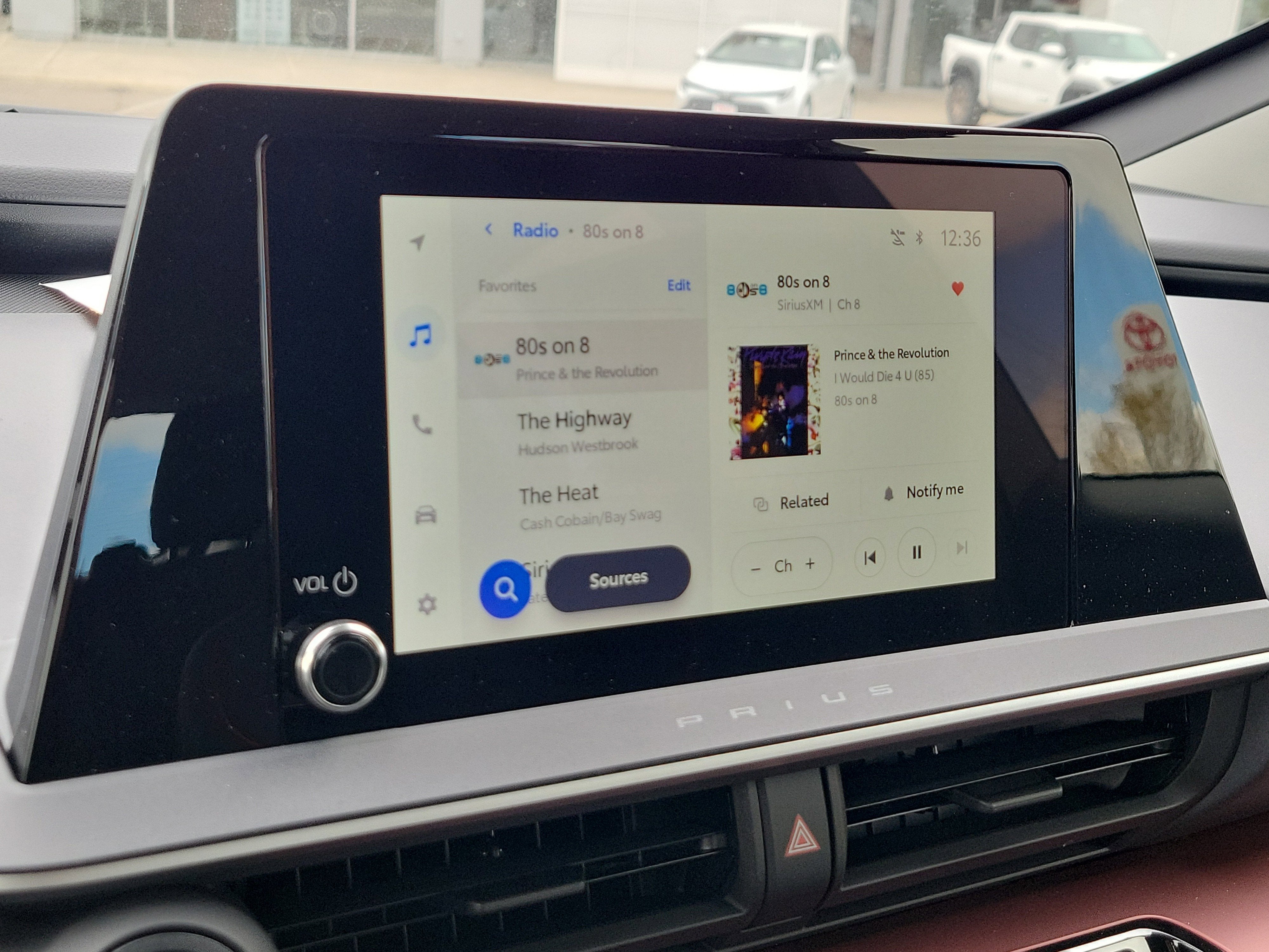 2026 Toyota Prius Plug-in Hybrid SE