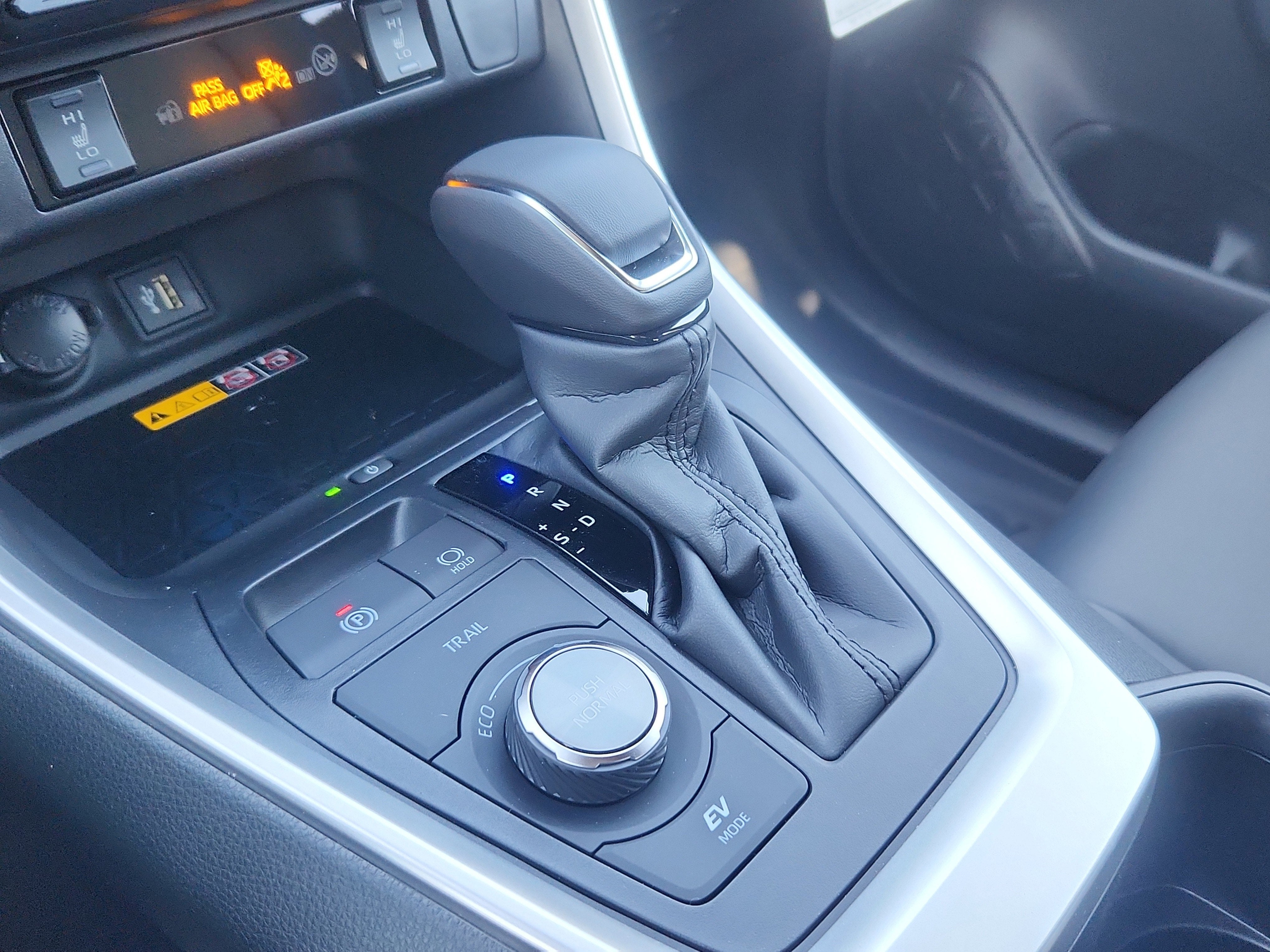 2025 Toyota RAV4 Hybrid Hybrid XSE