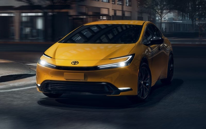 2027toyotaprius-exterior-03